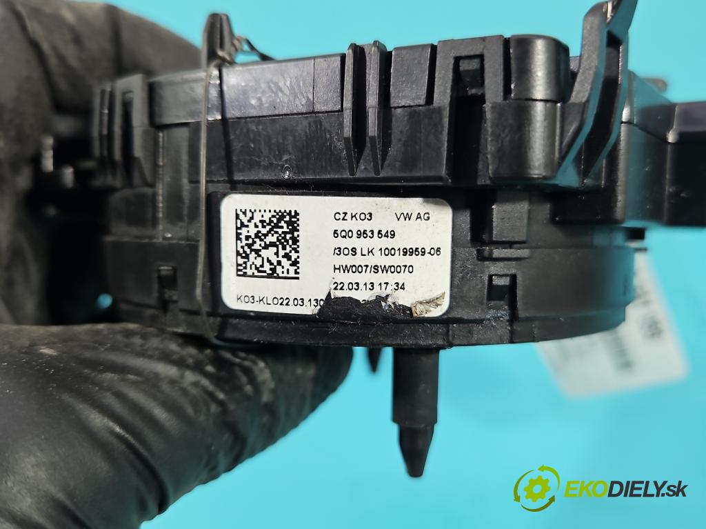 Skoda Octavia III 2013- 2.0 tdi 150 hp manual 110 kW 1968 cm3 5- Páska: airbag 10040774 (Airbag)