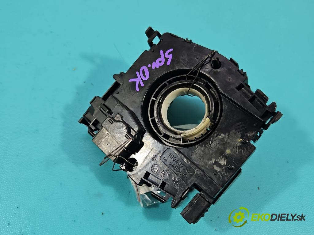 Skoda Octavia III 2013- 2.0 tdi 150 hp manual 110 kW 1968 cm3 5- Páska: airbag 10040774 (Airbag)