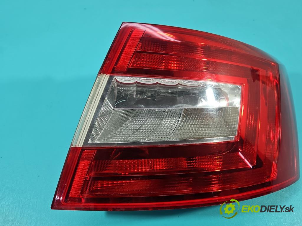 Skoda Octavia III 2013- 2.0 tdi 150 HP manual 110 kW 1968 cm3 5- svetlo / reflektor zadné pravé  (Kľučka dverí ostatné)