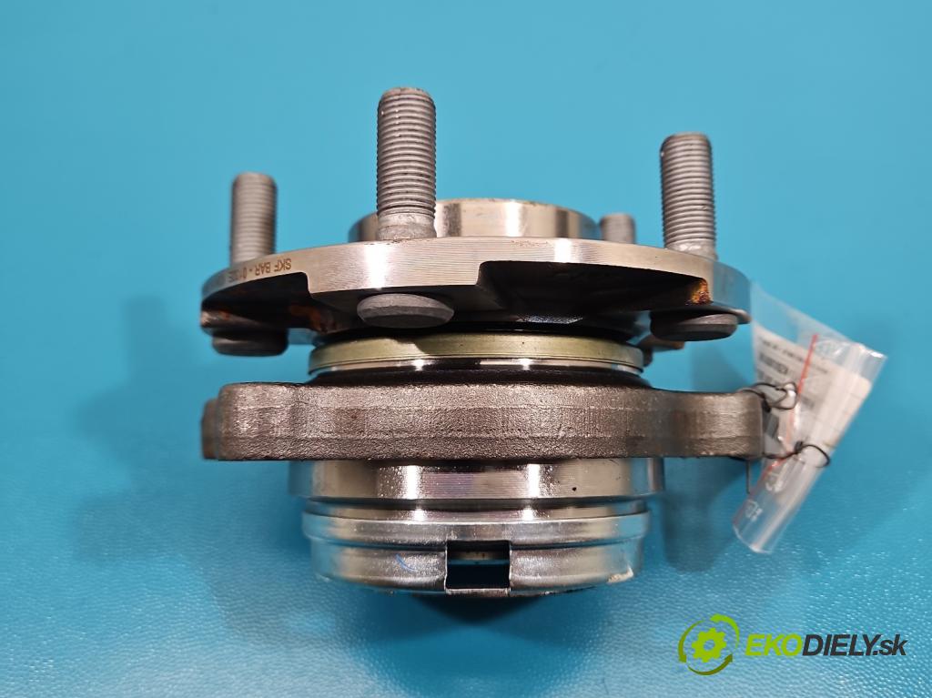 Nissan Murano Z50 2003-2008 3.5 V6 234KM automatic 172 kW 3498 cm3 5- náboj levé  (Náboj kola)