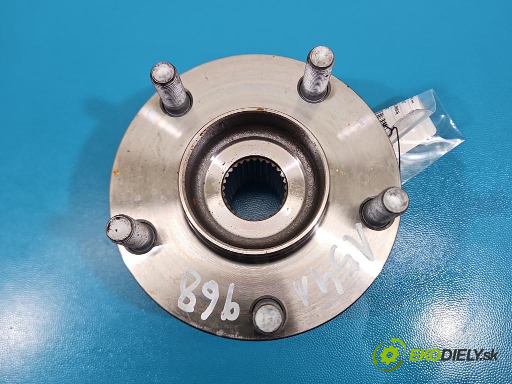 Nissan Murano Z50 2003-2008 3.5 V6 234KM automatic 172 kW 3498 cm3 5- náboj levé  (Náboj kola)