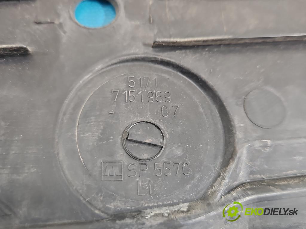 Bmw X6 E71 2007–2014 3.0d 306KM automatic 225 kW 2993 cm3 5- torpédo 15671610 (Torpédo (plast pod čelným sklom))