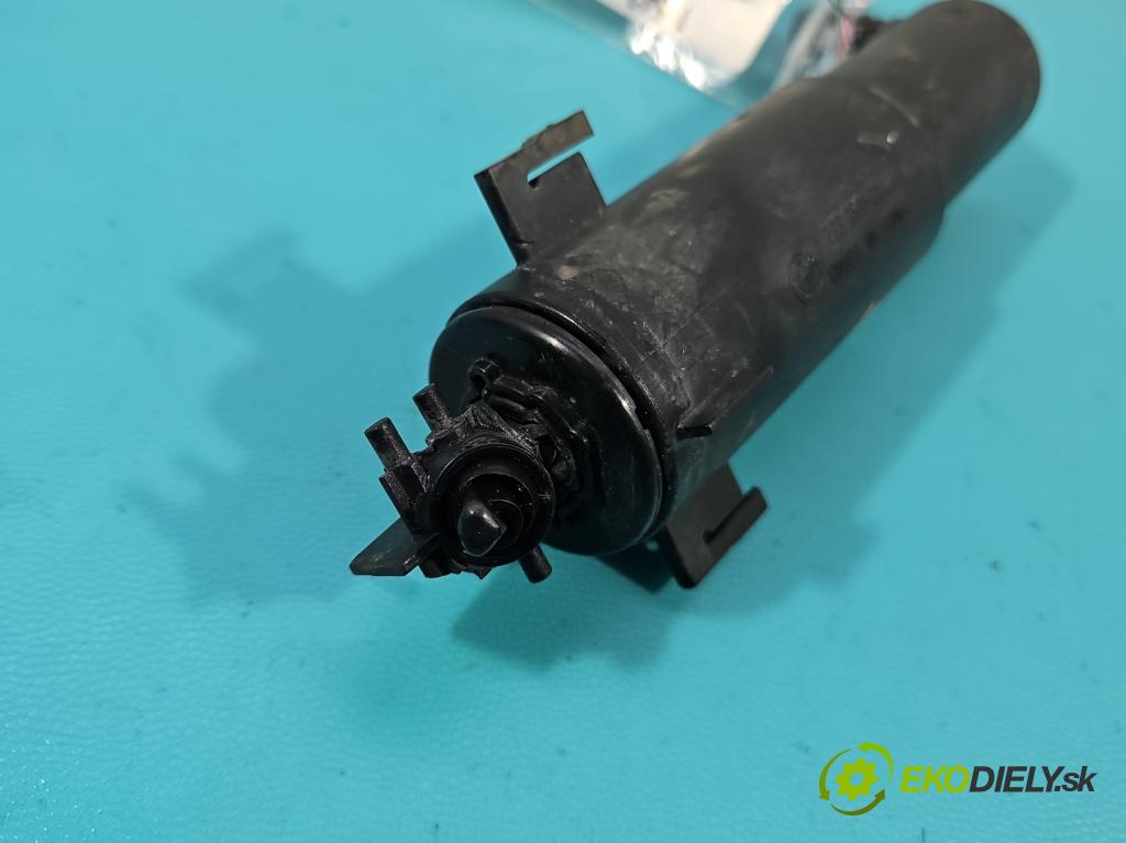 Bmw X6 E71 2007–2014 3.0d 306KM automatic 225 kW 2993 cm3 5- ostrekovač reflektor: ľavý 7223059 (Motorček ostrekovačov)