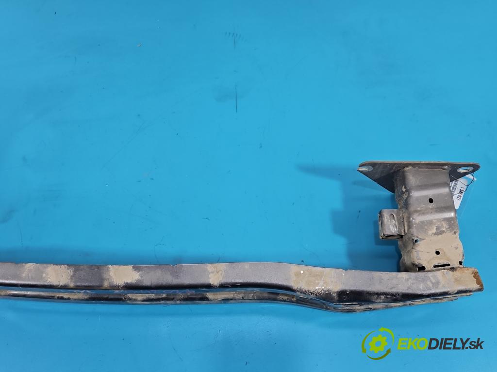 Peugeot 2008 II 2019- 1.2 12V 131 HP automatic 96 kW 1199 cm3 5- výstuha nárazník zadné 1696070R00