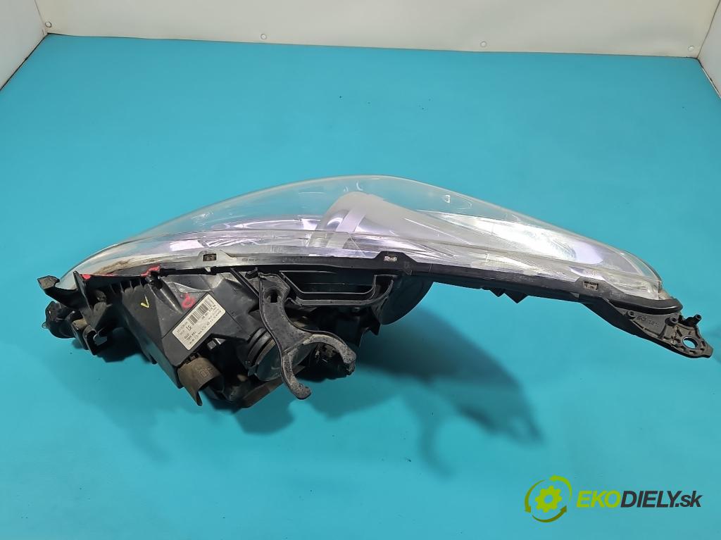 Peugeot 5008 I 2009-2017 1.6 hdi 111KM manual 82 kW 1560 cm3 5- Reflektor: pravý 9682519080 (Svetlo predné pravé)