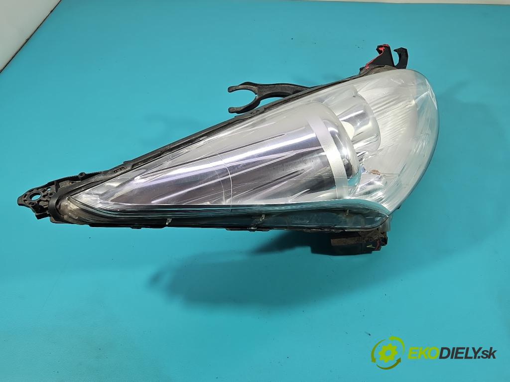 Peugeot 5008 I 2009-2017 1.6 hdi 111KM manual 82 kW 1560 cm3 5- Reflektor: pravý 9682519080 (Svetlo predné pravé)