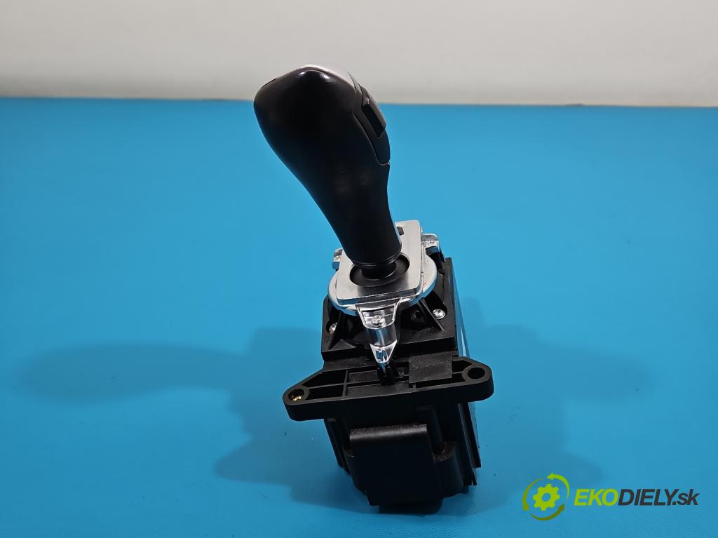 Bmw X6 E71 2007–2014 3.0d 306KM automatic 225 kW 2993 cm3 5- Páka: Změny: stupeň,rýchlosť 9228611 (Rýchlostná páka (kulisa))