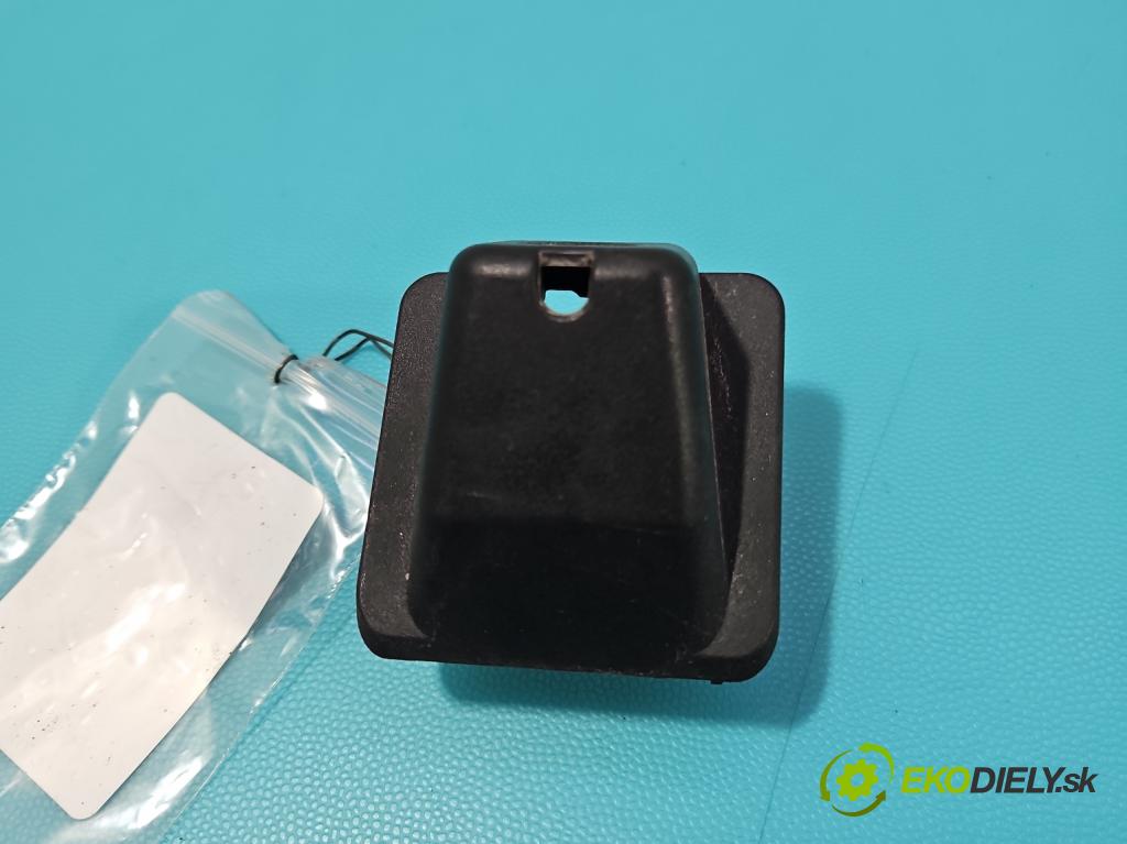 Peugeot 2008 II 2019- 1.2 12V 131 HP automatic 96 kW 1199 cm3 5- Rukojeť: ostatné M0U023700