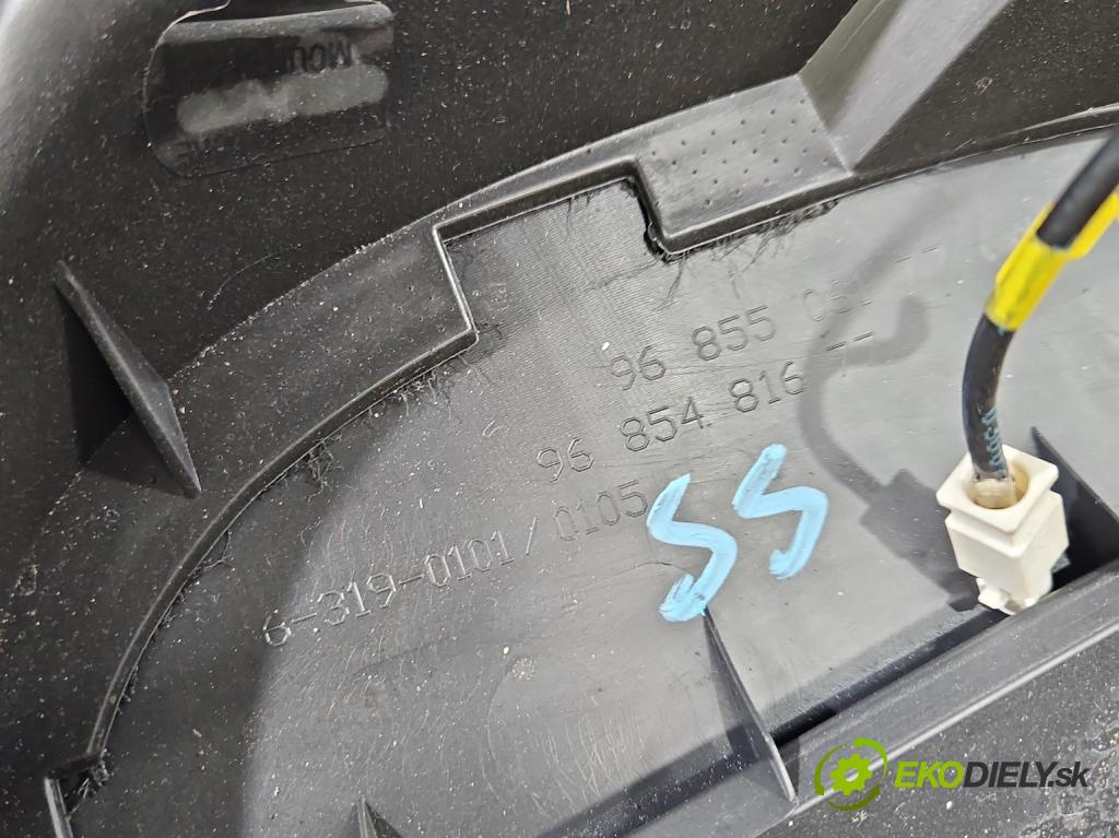 Peugeot 5008 I 2009-2017 1.6 hdi 111KM manual 82 kW 1560 cm3 5- kokpit,pristrojová doska rozdeľovacia