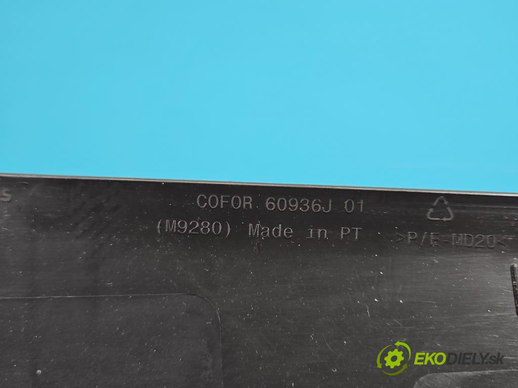 Peugeot 2008 II 2019- 1.2 12V 131 HP automatic 96 kW 1199 cm3 5- kryt plast 9825950880
