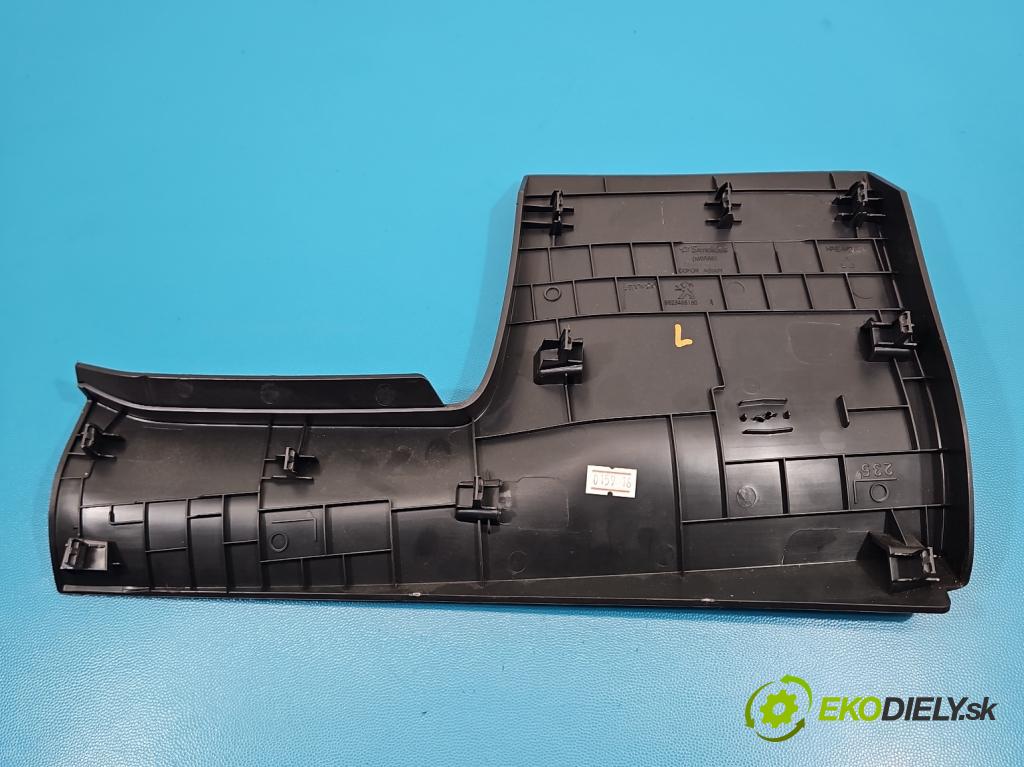 Peugeot 2008 II 2019- 1.2 12V 131 HP automatic 96 kW 1199 cm3 5- kryt plast 9823468180