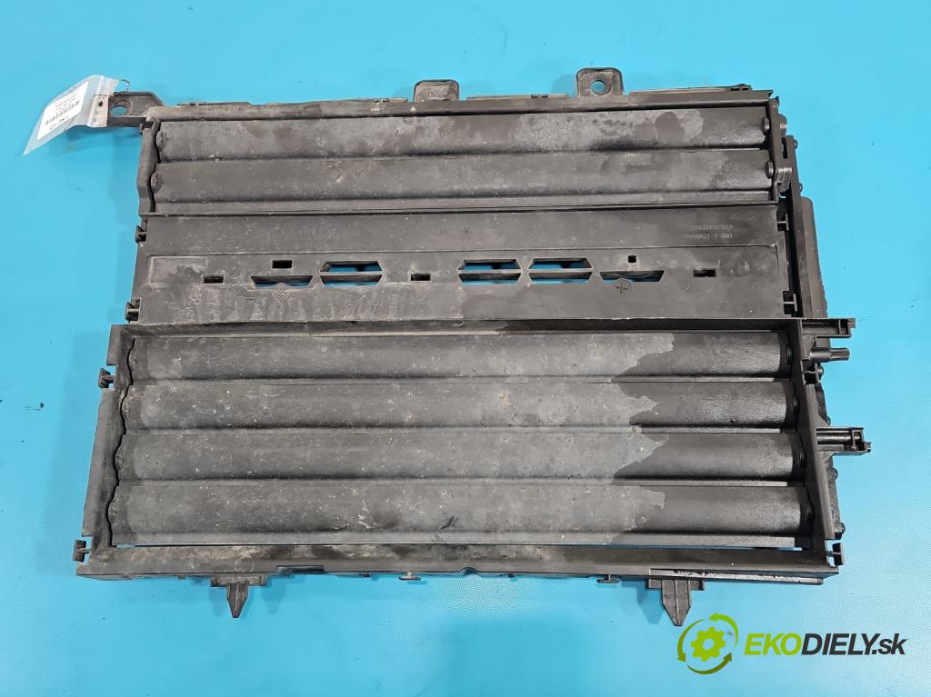 Peugeot 2008 II 2019- 1.2 12V 131 hp automatic 96 kW 1199 cm3 5- Vstup: vzduchu 1138317