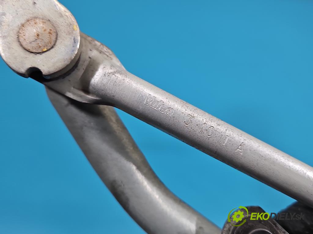 Peugeot 2008 II 2019- 1.2 12V 131 HP automatic 96 kW 1199 cm3 5- mechanizmus stieračov