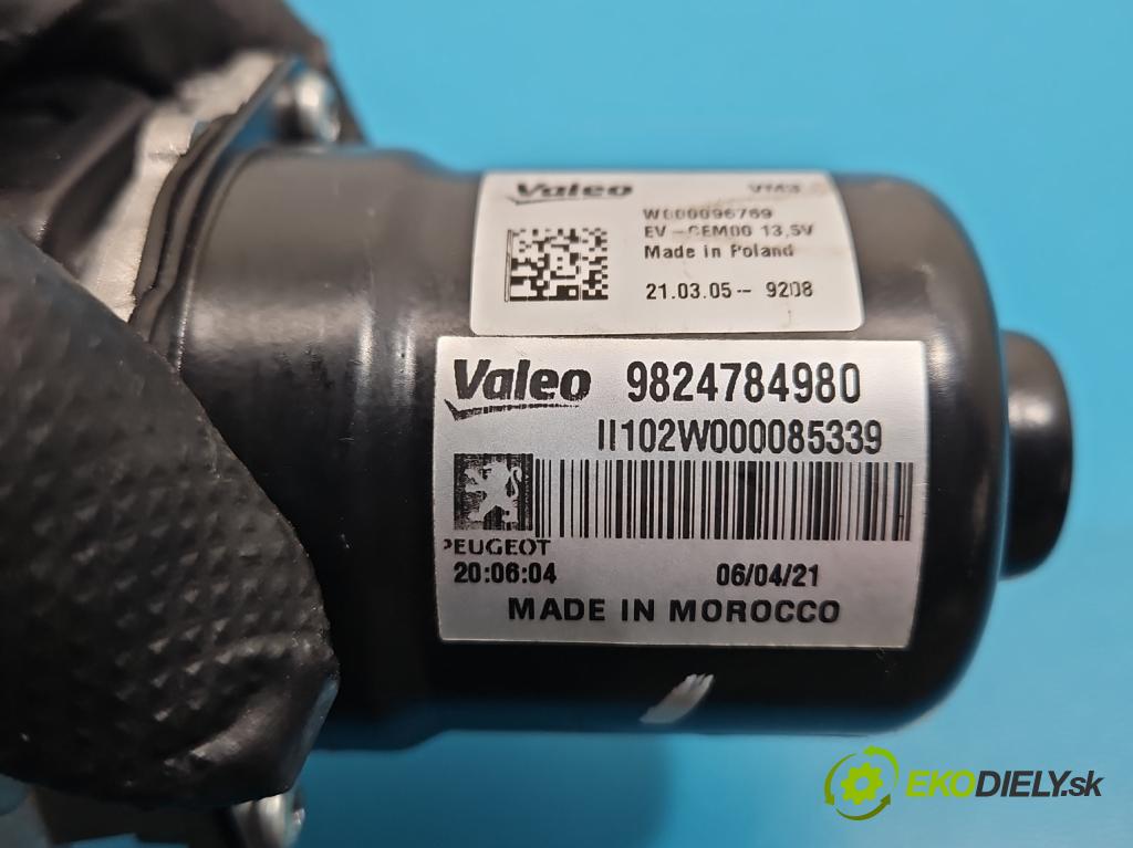 Peugeot 2008 II 2019- 1.2 12V 131 HP automatic 96 kW 1199 cm3 5- motor stieračov predné 9824784980