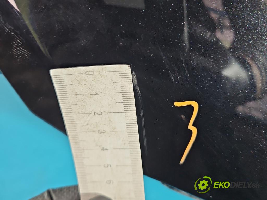 Bmw X6 E71 2007–2014 3.0d 306KM automatic 225 kW 2993 cm3 5- blatník predné pravý  (Kľučka dverí ostatné)