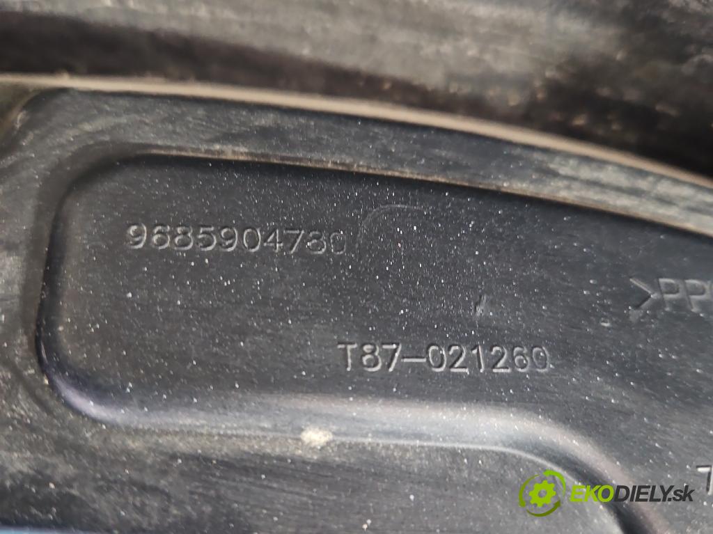 Peugeot 5008 I 2009-2017 1.6 hdi 111KM manual 82 kW 1560 cm3 5- blatník predné pravý  (Kľučka dverí ostatné)