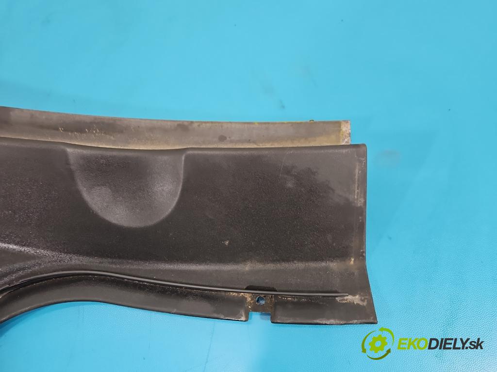 Vw Passat B6 2005-2010 2.0 tdi 140 HP automatic 103 kW 1968 cm3 4- torpédo 3C1819404A (Torpédo (plast pod čelným sklom))