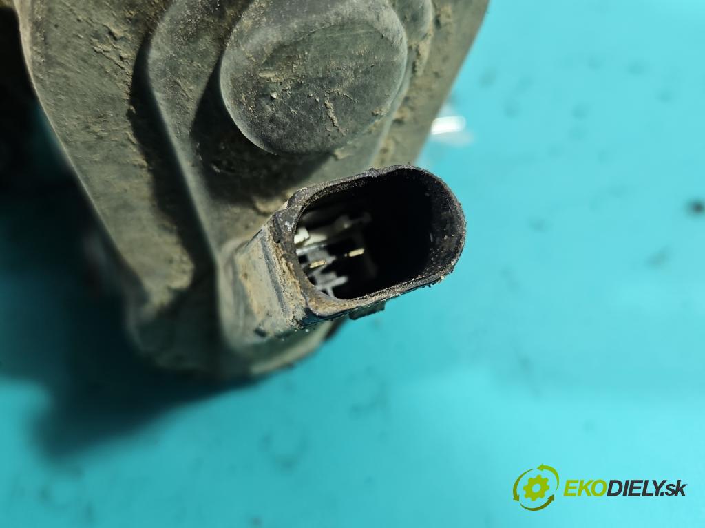 Vw Passat B6 2005-2010 2.0 tdi 140 hp automatic 103 kW 1968 cm3 4- brzdič zadní levý (Klika dveří ostatní)