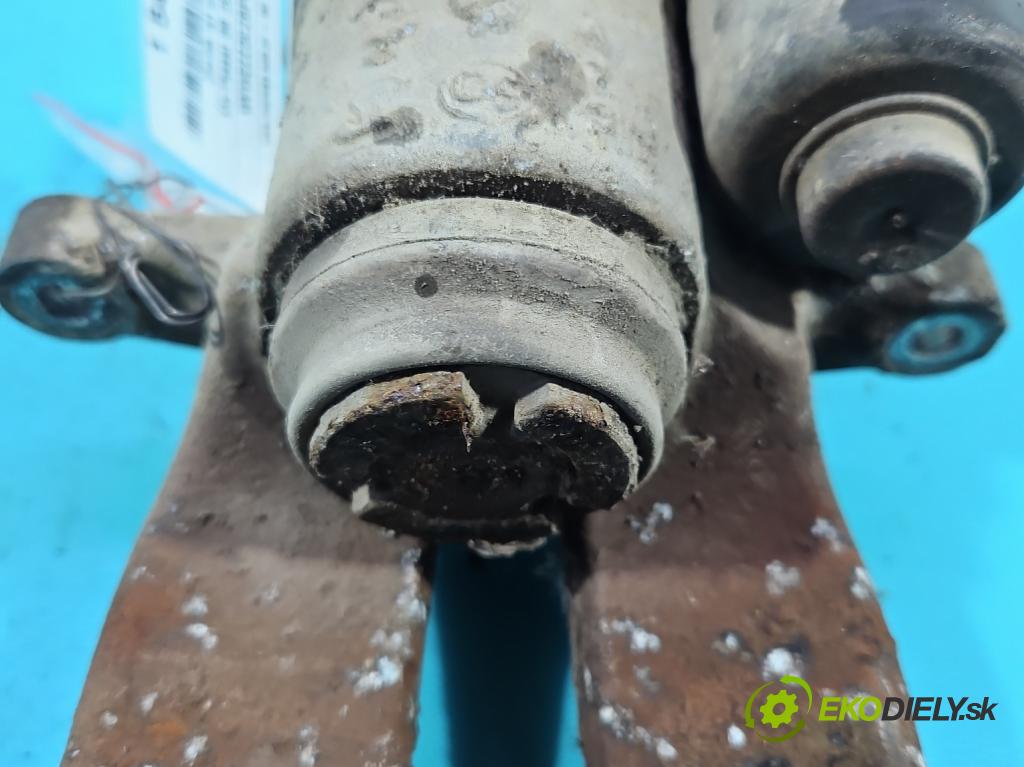 Vw Passat B6 2005-2010 2.0 tdi 140 hp automatic 103 kW 1968 cm3 4- brzdič zadní pravý  (Klika dveří ostatní)