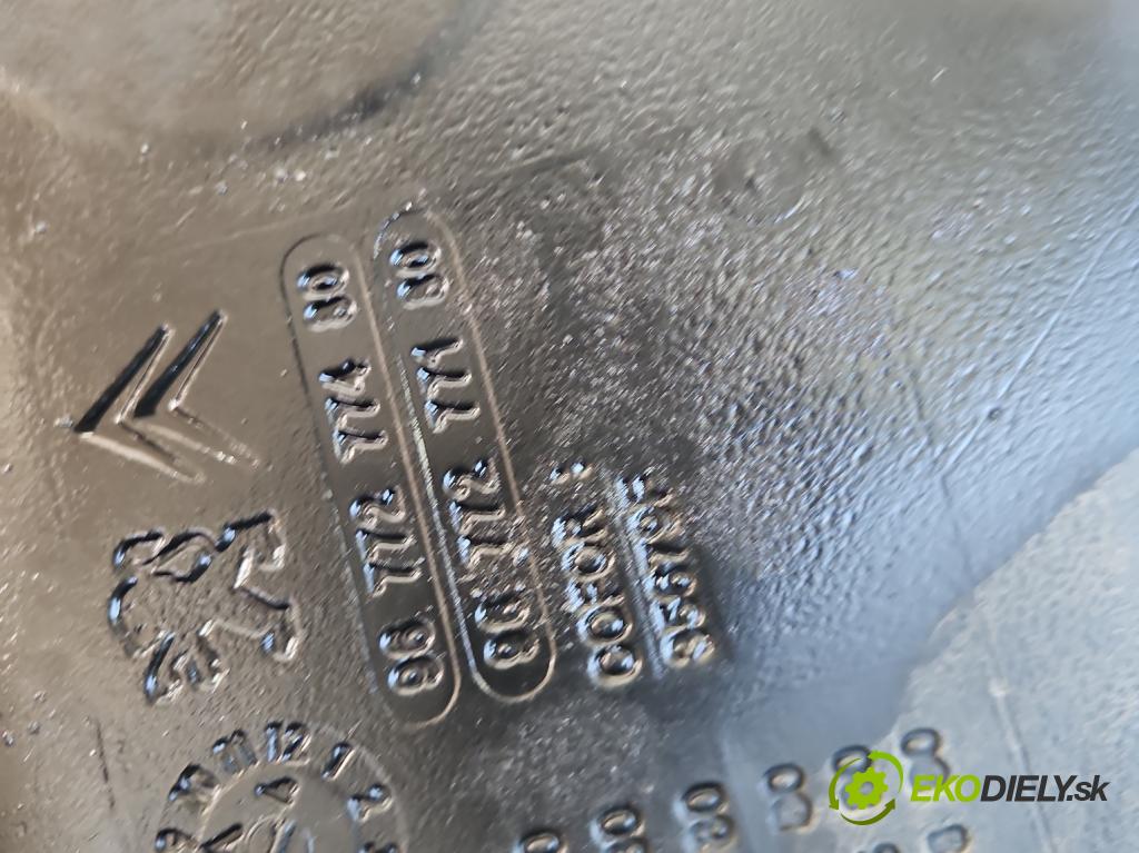 Citroen DS4 11-15 2.0 hdi 163 HP manual 120 kW 1997 cm3 5- Nádrž: palivo 9677277480 (Palivová nádrž)