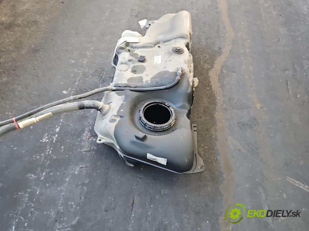 Citroen DS4 11-15 2.0 hdi 163 HP manual 120 kW 1997 cm3 5- Nádrž: palivo 9677277480 (Palivová nádrž)