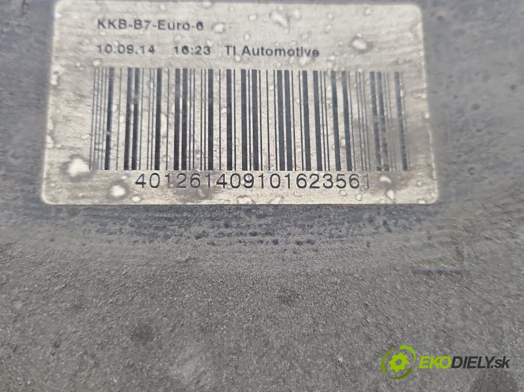 Citroen DS4 11-15 2.0 hdi 163 HP manual 120 kW 1997 cm3 5- Nádrž: palivo 9677277480 (Palivová nádrž)