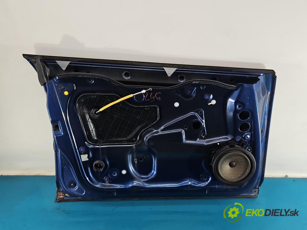 Audi A3 8P 2003-2012 2.0 tdi 140 hp manual 103 kW 1999 cm3 5- dveře přední levé  (Klika dveří ostatní)