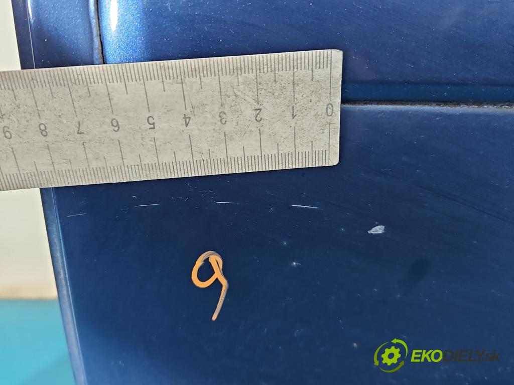 Audi A3 8P 2003-2012 2.0 tdi 140 hp manual 103 kW 1999 cm3 5- dveře přední levé  (Klika dveří ostatní)