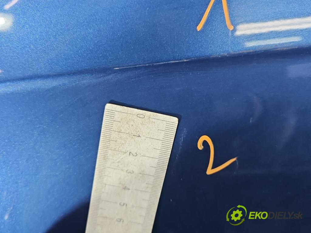 Audi A3 8P 2003-2012 2.0 tdi 140 hp manual 103 kW 1999 cm3 5- dveře přední levé  (Klika dveří ostatní)