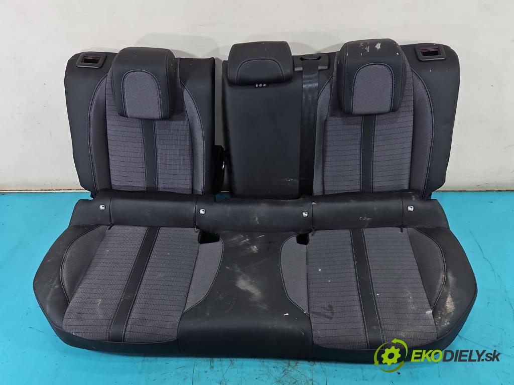 Peugeot 2008 II 2019- 1.2 12V 131 HP automatic 96 kW 1199 cm3 5- Pohovka: zadné  (Sedadlo)