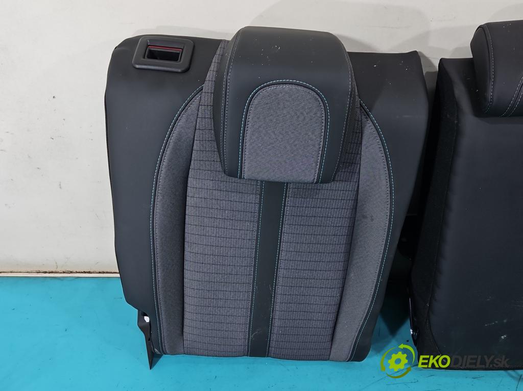 Peugeot 2008 II 2019- 1.2 12V 131 HP automatic 96 kW 1199 cm3 5- Pohovka: zadné  (Sedadlo)