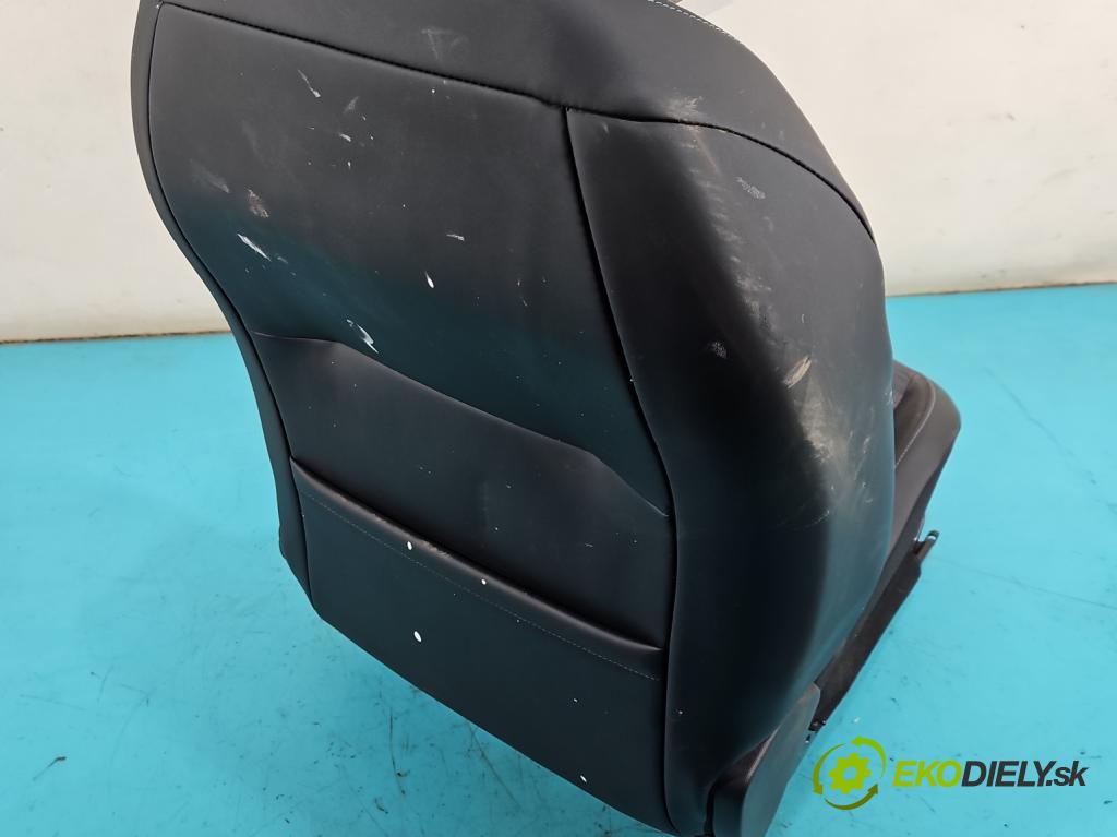 Peugeot 2008 II 2019- 1.2 12V 131 HP automatic 96 kW 1199 cm3 5- Sedačka ľavý (Sedadlo)