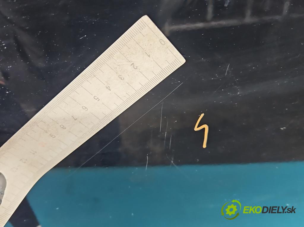 Ford B-Max 1.0 T 101 HP manual 74 kW 998 cm3 5- dvere predné ľavé (Kľučka dverí ostatné)