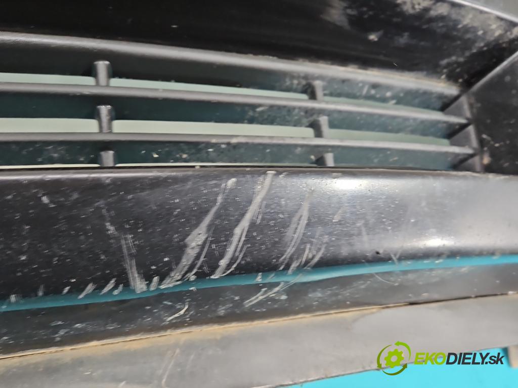 Kia Carnival II 2005-2014 2.9 crdi 185 HP manual 136 kW 2902 cm3 5- nárazník predné  (Kľučka dverí ostatné)