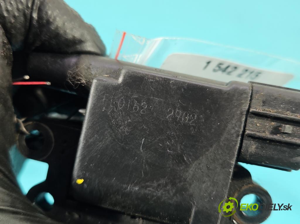 Mitsubishi Carisma 1.6 16V 103 HP manual 76 kW 1597 cm3 5- cievka zapaľovacia  (Zapaľovacia cievka)