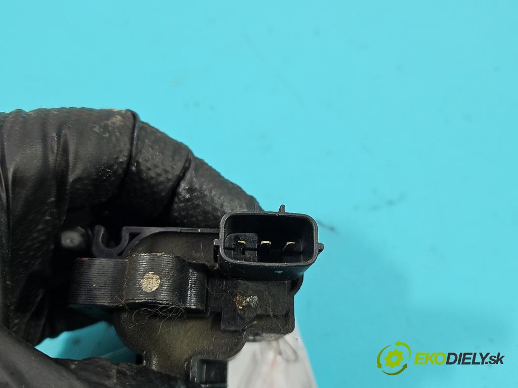 Mitsubishi Carisma 1.6 16V 103 HP manual 76 kW 1597 cm3 5- cievka zapaľovacia  (Zapaľovacia cievka)