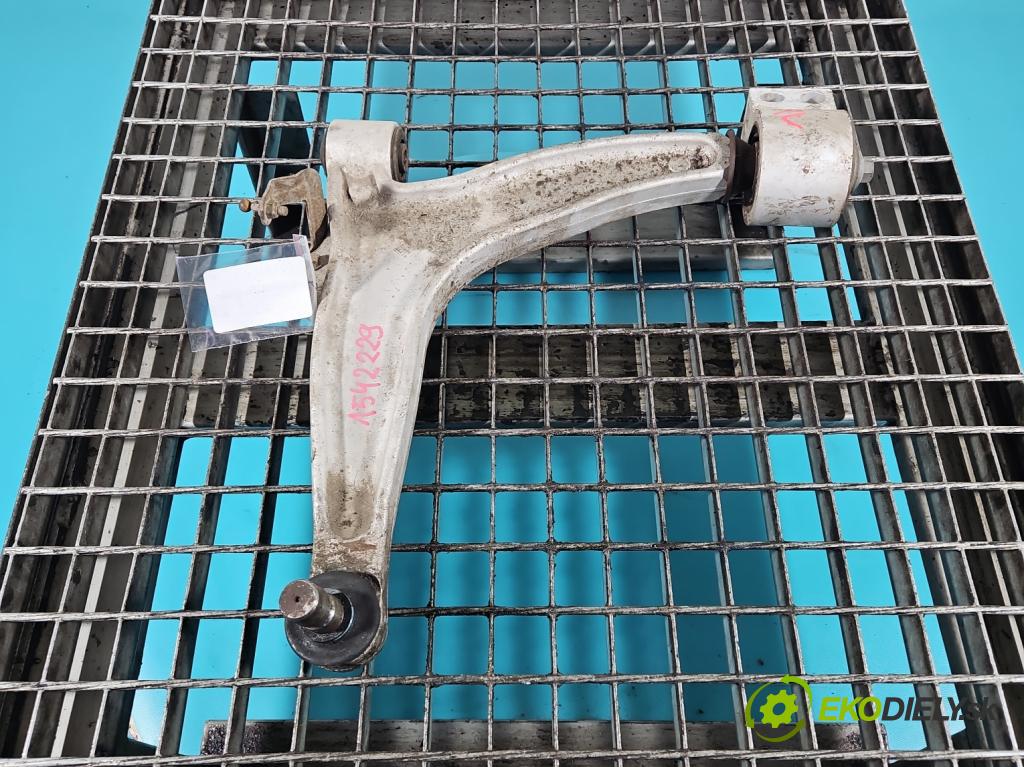 Opel Signum 2.2 dti 125 hp automatic 92 kW 2171 cm3 5- přední levý  (Klika dveří ostatní)