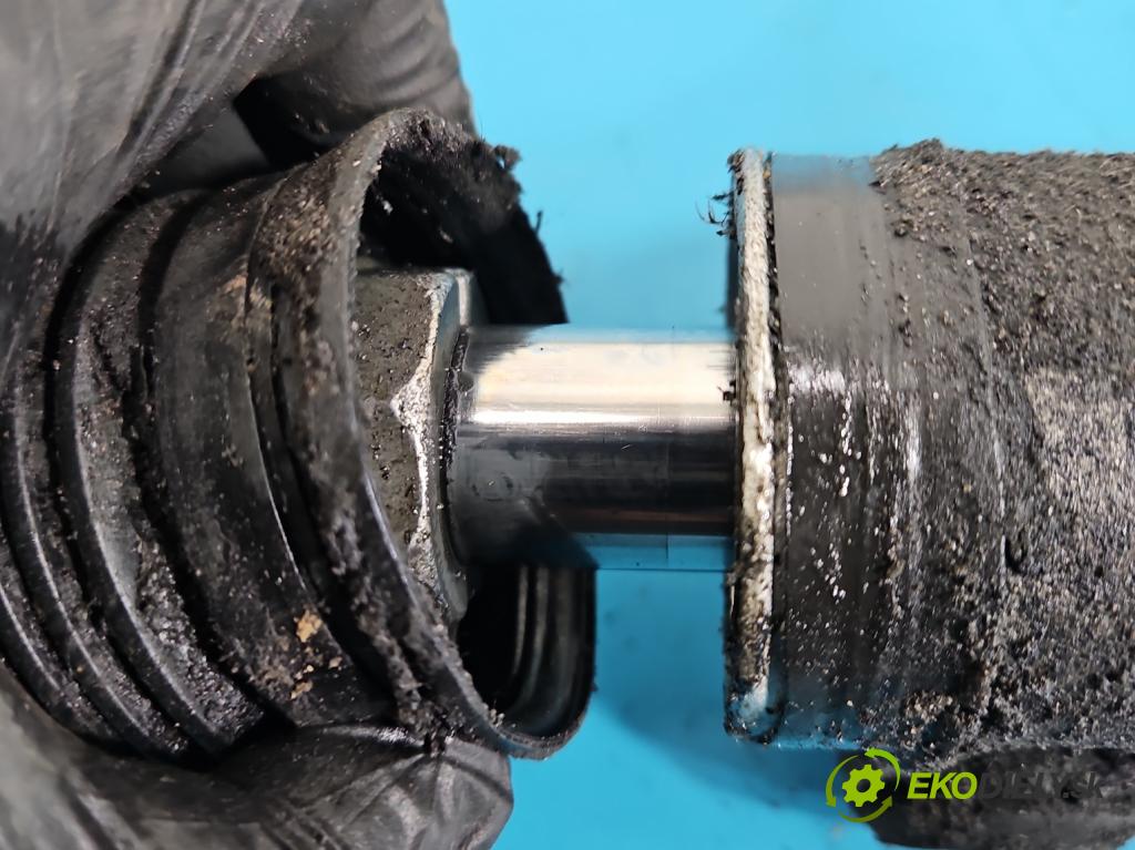 Opel Signum 2.2 dti 125 HP automatic 92 kW 2171 cm3 5- Ozubené kolo: volant