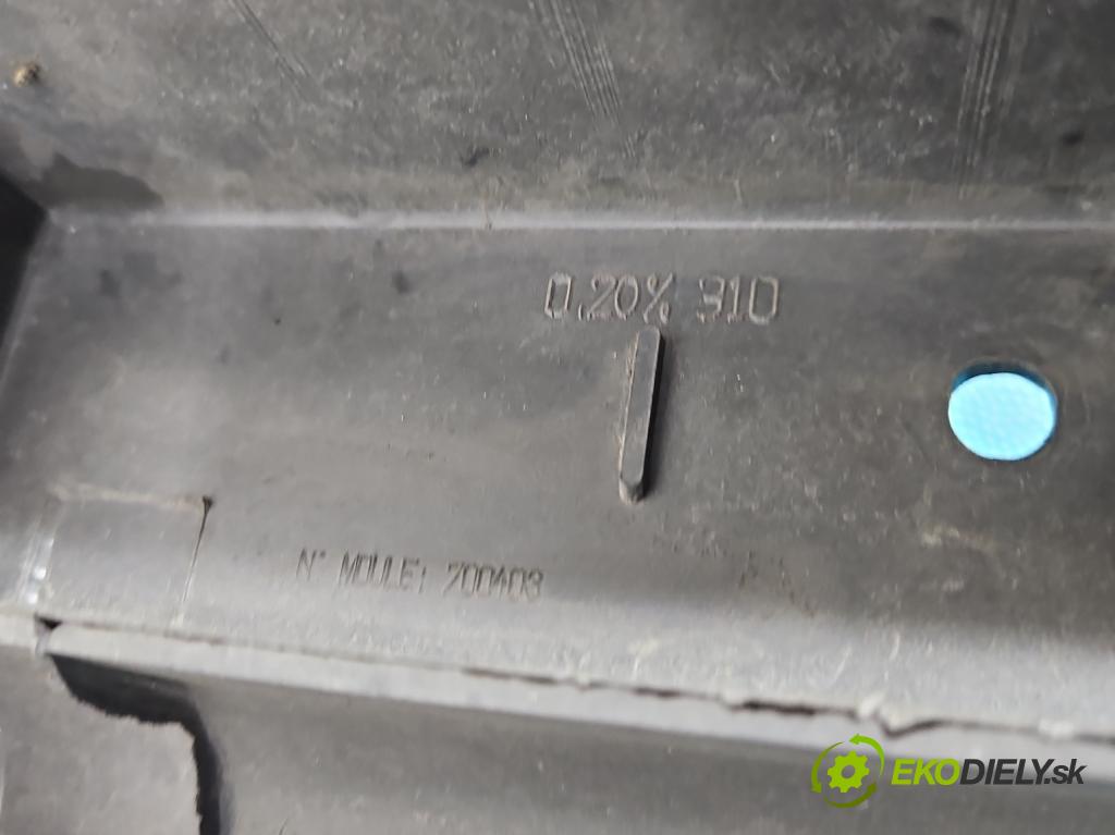 Citroen DS4 11-15 2.0 hdi 163 HP manual 120 kW 1997 cm3 5- pas predný 9677113480 (Výstuha predná)