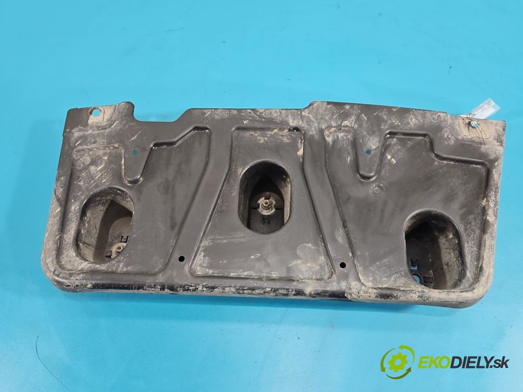 Peugeot 2008 II 2019- 1.2 12V 131 HP automatic 96 kW 1199 cm3 5- kryt plast 9828030780