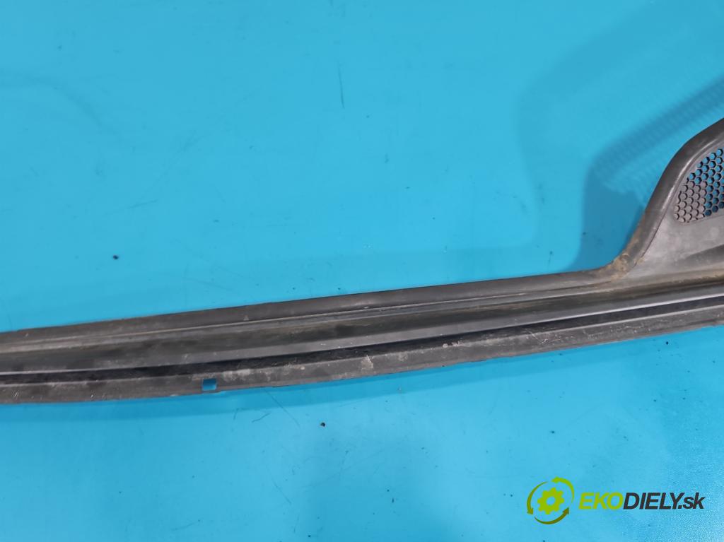 Citroen DS4 11-15 2.0 hdi 163 HP manual 120 kW 1997 cm3 5- torpédo 9687956480 (Torpédo (plast pod čelným sklom))