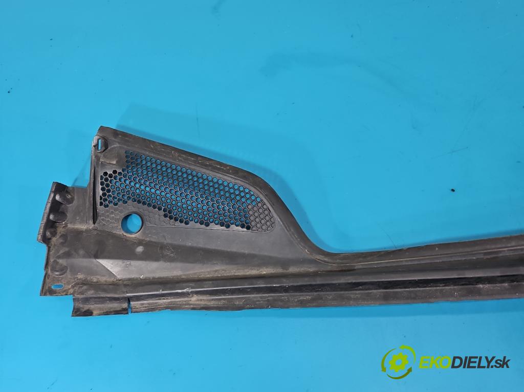 Citroen DS4 11-15 2.0 hdi 163 HP manual 120 kW 1997 cm3 5- torpédo 9687956480 (Torpédo (plast pod čelným sklom))