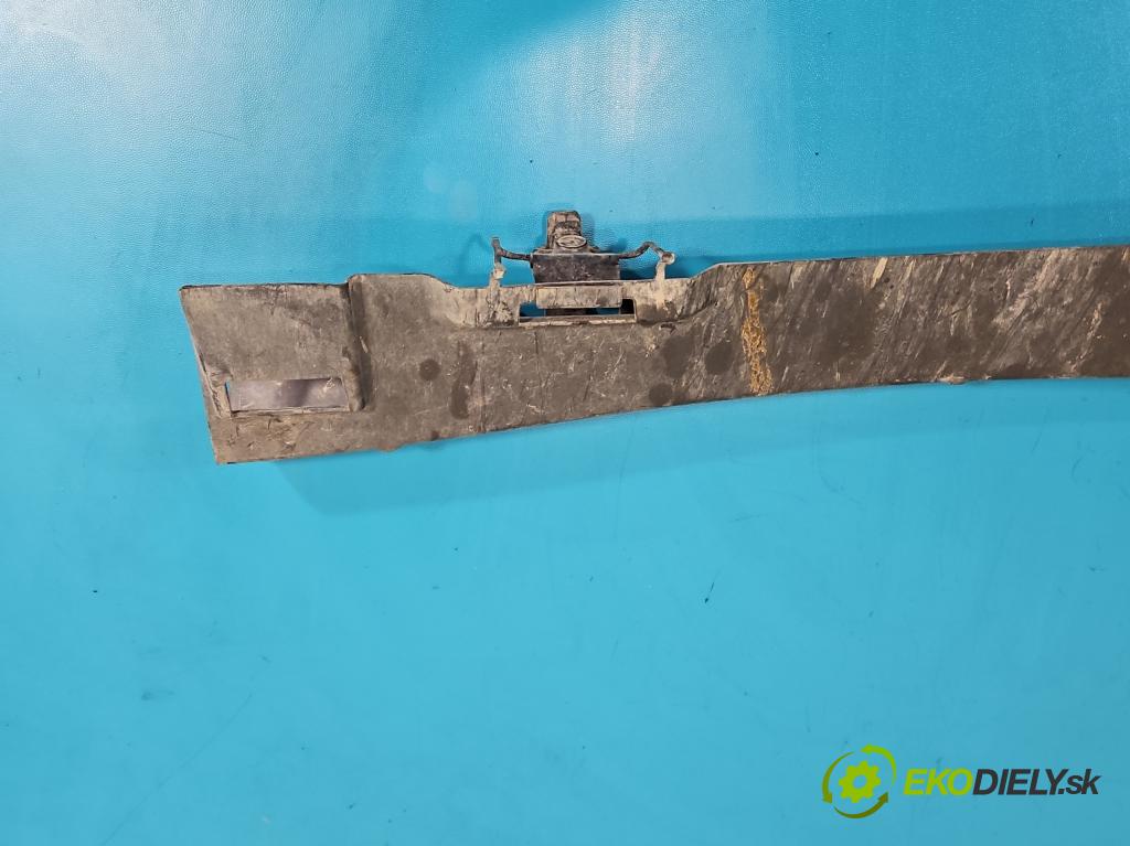 Peugeot 2008 II 2019- 1.2 12V 131 HP automatic 96 kW 1199 cm3 5- kryt plast 9825391380