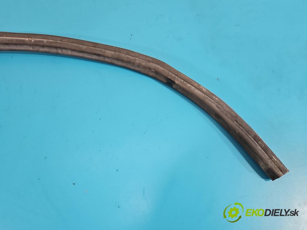 Peugeot 2008 II 2019- 1.2 12V 131 HP automatic 96 kW 1199 cm3 5- Těsnění: ostatné 8305472