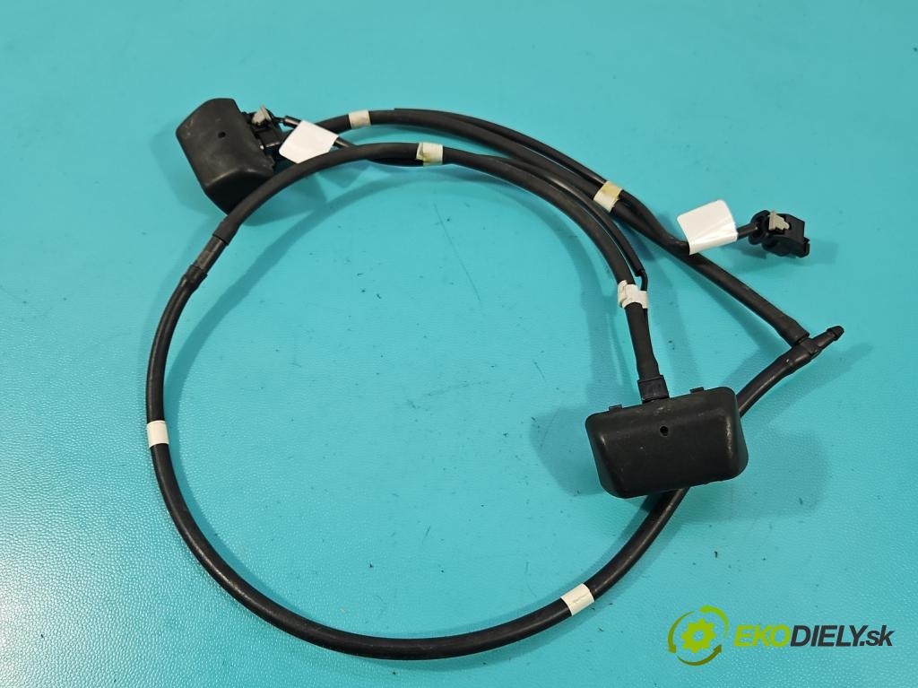 Peugeot 2008 II 2019- 1.2 12V 131 hp automatic 96 kW 1199 cm3 5- ostřikovač 9838171280