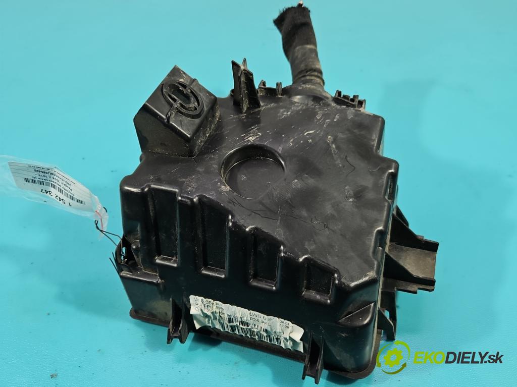 Peugeot 2008 II 2019- 1.2 12V 131 hp automatic 96 kW 1199 cm3 5- skříňka pojistková 9824510780 (Pojistková skříňka)