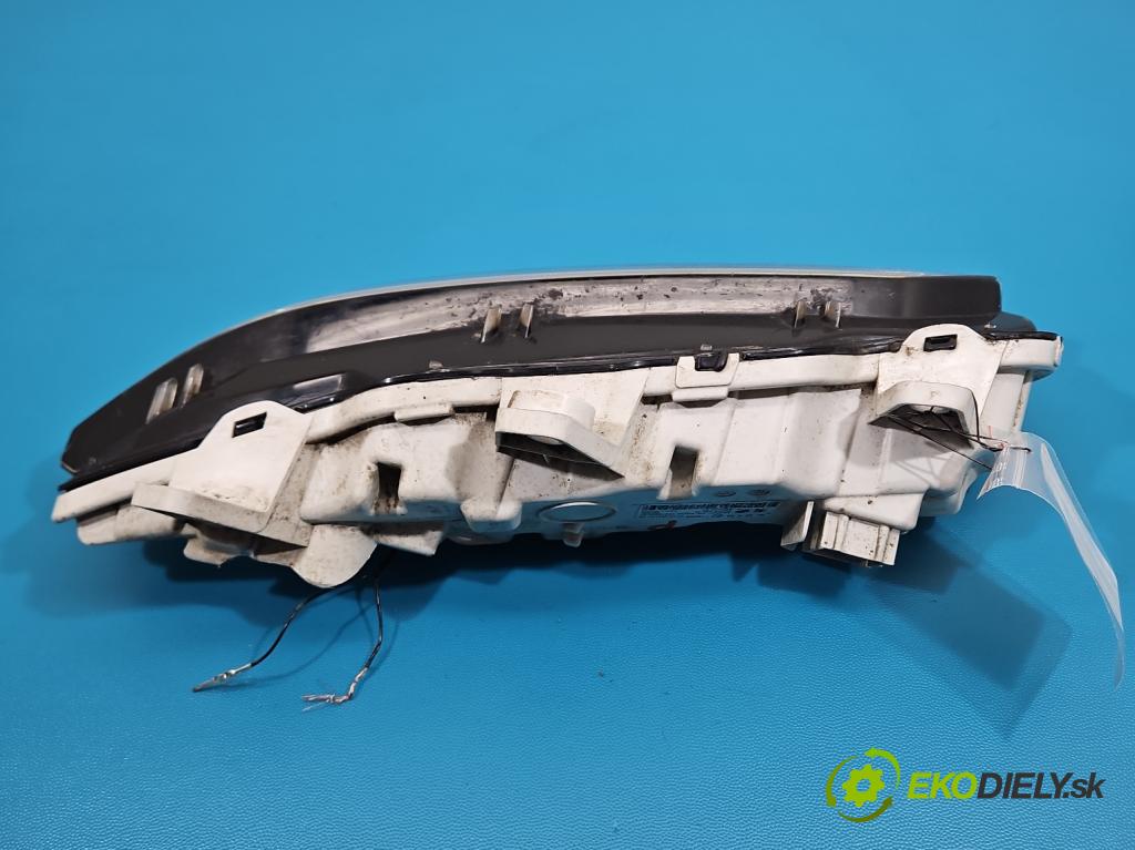 Peugeot 2008 II 2019- 1.2 12V 131 hp automatic 96 kW 1199 cm3 5- Světlo provozu denně pravé 9824241280-00