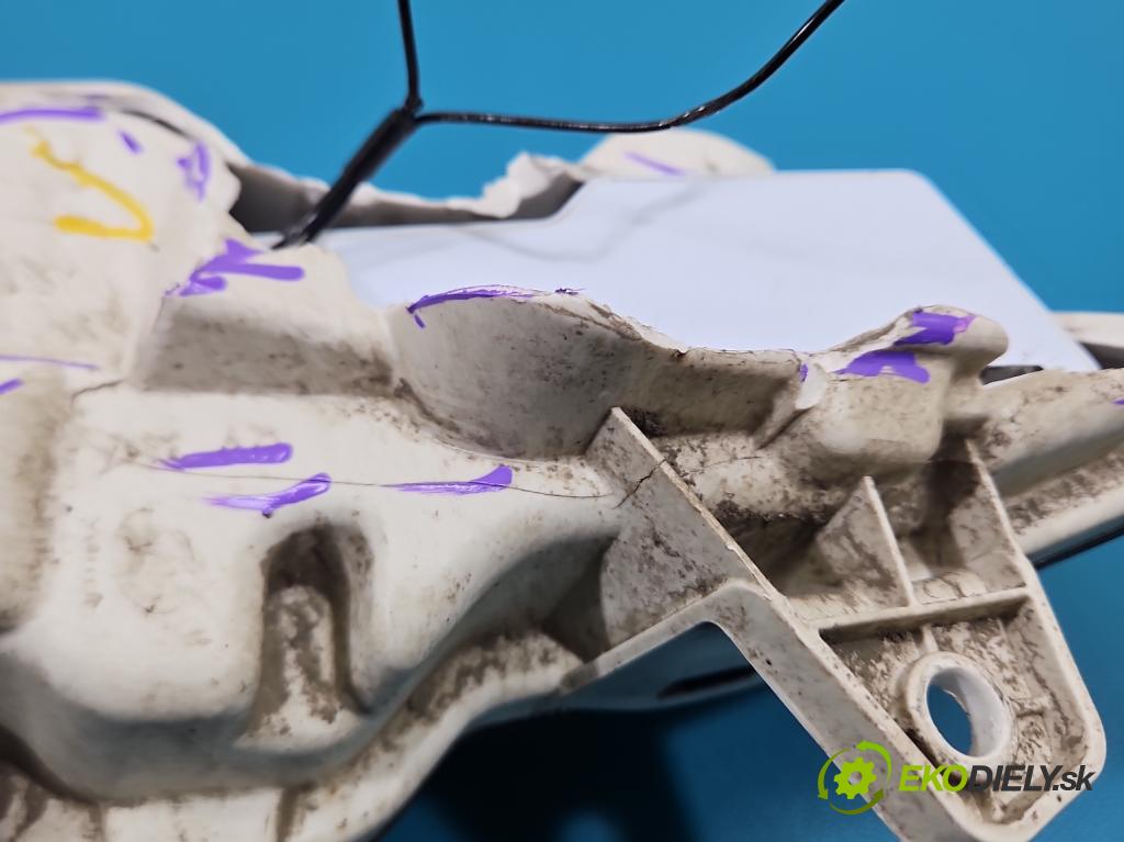 Peugeot 2008 II 2019- 1.2 12V 131 hp automatic 96 kW 1199 cm3 5- Světlo provozu denně pravé 9824241280-00