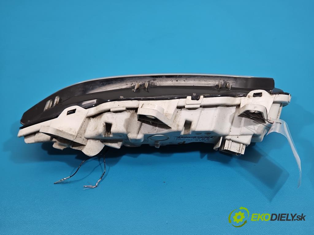 Peugeot 2008 II 2019- 1.2 12V 131 hp automatic 96 kW 1199 cm3 5- Světlo provozu denně pravé 9824241280-00