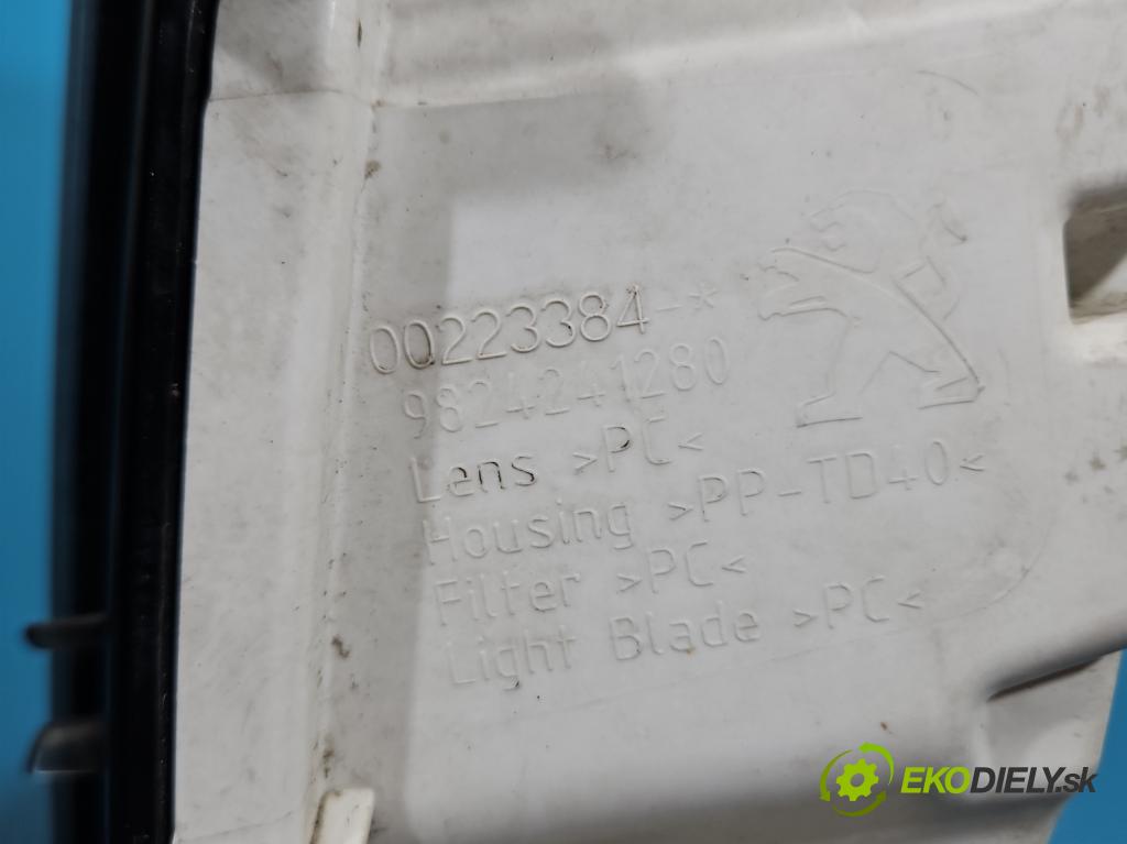 Peugeot 2008 II 2019- 1.2 12V 131 hp automatic 96 kW 1199 cm3 5- Světlo provozu denně pravé 9824241280-00